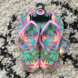 Air Balance Flip Flops NEW Size 8 💕